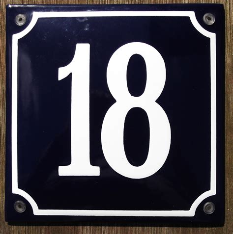 No 18 Blue 16x16cm Classic Enamels Signs