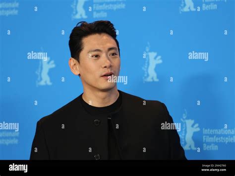 berlin germany 19th february 2023 actor teo yoo at the photocall for the film past lives at