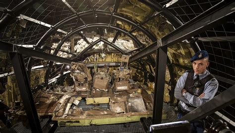 Mh17 pushed back from gate g3 at amsterdam's schiphol airport at 12:31pm local time. MH17 report: Passengers survived for seconds after Russia ...