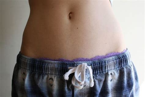 7 Steps To A Flatter Belly By The Weekend Organic Authority