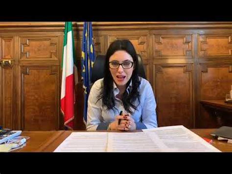 Inutile spendere parole con una persona che rifiuta ogni ascolto e confronto, totalmente lucia azzolina dimissioni subito! Ministro Azzolina in diretta - YouTube