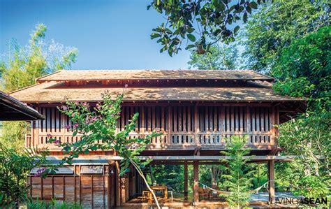 Thai House In The Lanna Tradition In 2020 Thai House House On