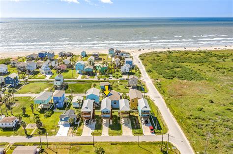 Blue Anchor Beach House 2 Bd Galveston Tx Vacation Rental Vacasa