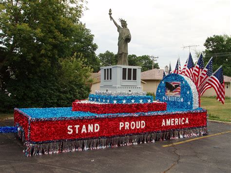 Statue Of Liberty Parade Float Create Unique 4th Of July Patriotic
