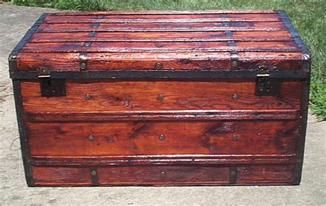 532 Restored Flat Top Antique Trunk Victorian Civil War Era For Sale