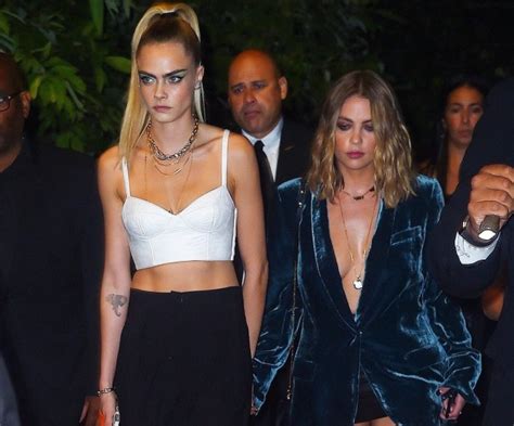 Cara Delevingne And Girlfriend Ashley Benson Cant Keep Hands Off Each Other At Nyfw Metro News