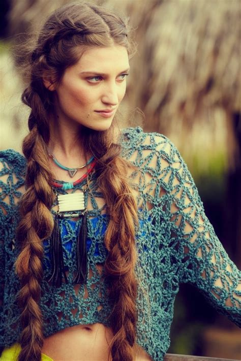 Looking for the latest casual, boho hairstyles with an individual twist? Timeless Chic Boho Braids Hairstyles | Pretty-Hairstyles.com
