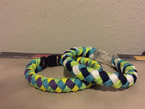 Browse many sizes for durable ropes that will always be at lowest prices! "4 Strand Paracord Braid" With a Core and Buckle | Paracord braids, Paracord, Crochet cord