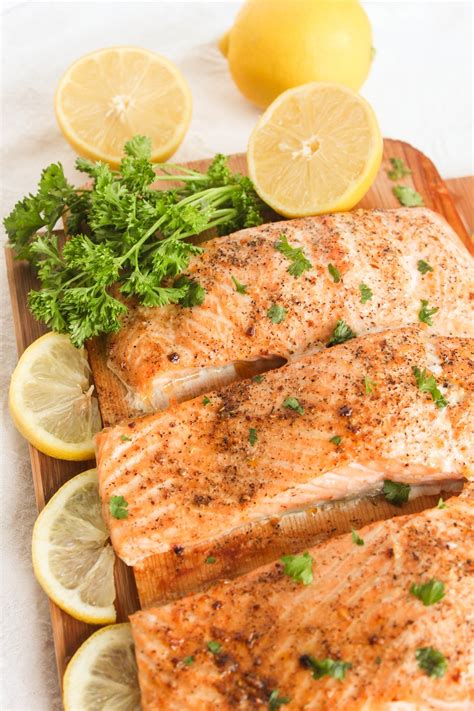 Baked Salmon Fillets With Herbs And Lemon