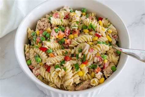 Easy Tuna Pasta Salad With Peas And Vegetables Babaganosh