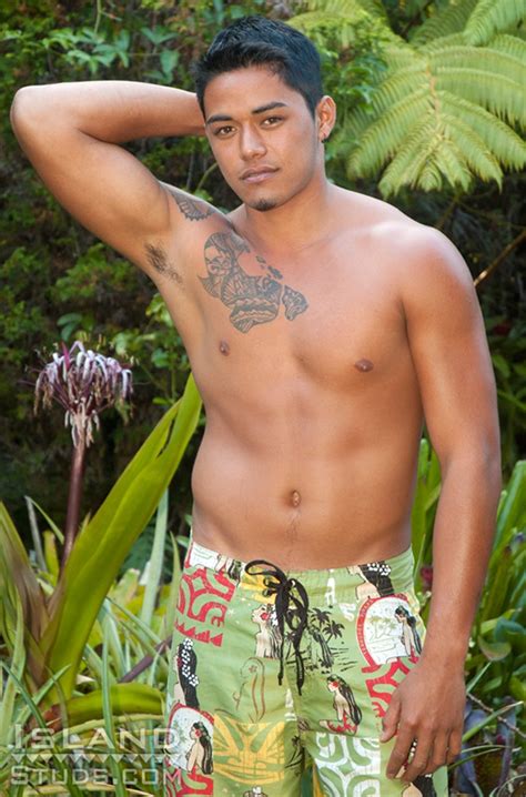 Keoni Nude Island Stud Naked Men Pics And Vids