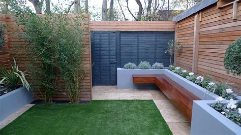 Modern Garden Design Small London Cedar Screen Grey Raised Bed