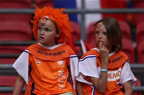 Link xem trực tiếp trận bóng đá hà lan vs ch séc vòng 16 đội tại vck euro 2020 diễn ra lúc 23h00 ngày 27/6. EURO-2020: Hà Lan chiến thắng Áo với tỷ số 2-0 - Ảnh thời ...