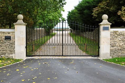 How An Arched Driveway Gate Adds Beauty To Your Property