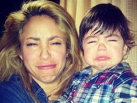 Shakira Y Su Hijo Milan Hacen Pucheros Piqué Comparte La Foto En Redes