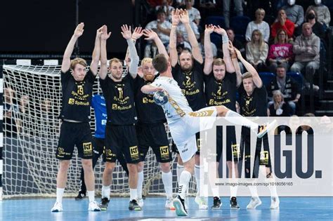 Freiwurf Nikola Bilyk THW Kiel THW Kiel Vs Aalborg Handbold Handball EHF Champions League S