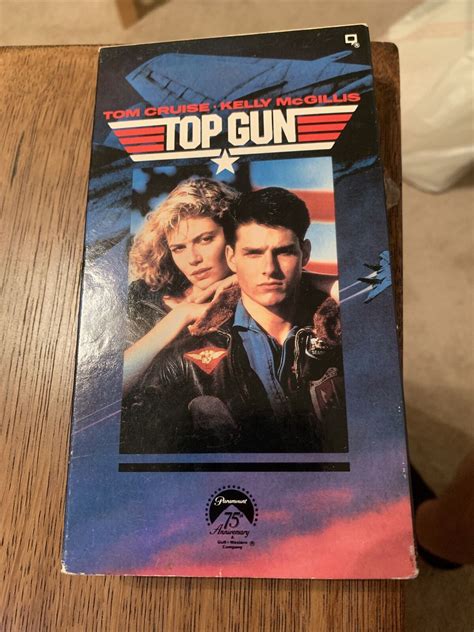 Top Gun VHS Tape 1987 Tom Cruise Kelly McGillis Val Kilmer Anthony