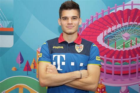 Born 22 october 1998) is a romanian professional footballer who plays mainly as an attacking midfielder for belgian club genk and the romania national team. Media: Romania's Ianis Hagi set to play for Glasgow ...