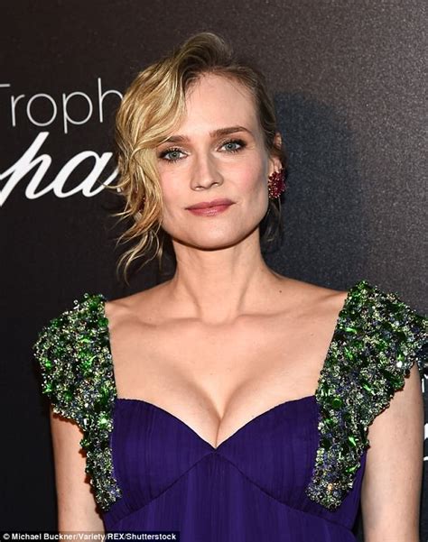 Cannes 2018 Diane Kruger Displays Major Cleavage In Plum Gown Daily