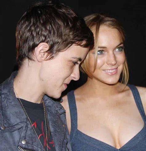 17 People Busted Ogling Celebrity Boobs The Hollywood Gossip