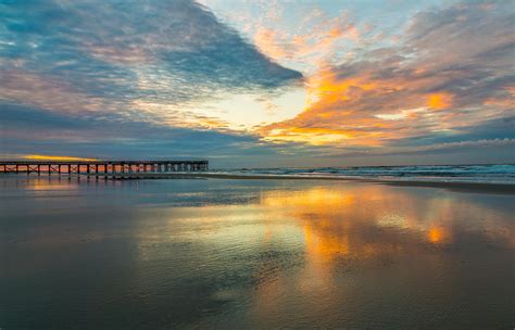 Isle Of Palms Pier At Dawn Photograph By Donnie Whitaker