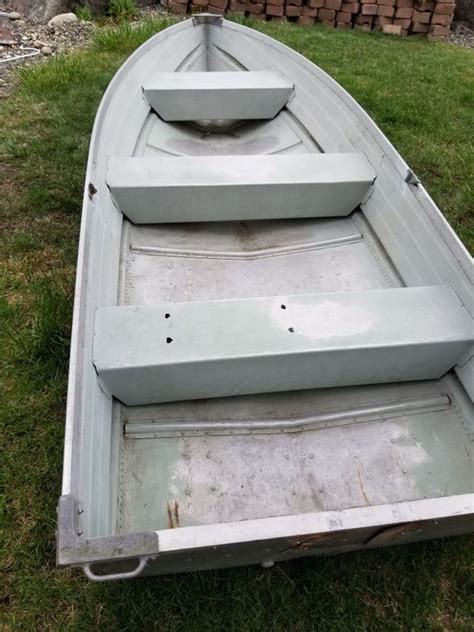 Starcraft 12 Foot Aluminum Boat For Sale In Spanaway Wa Offerup