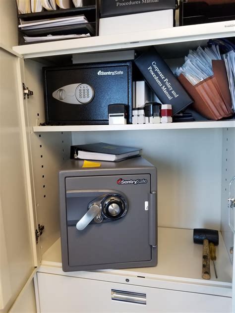 How To Open A Sentry Safe With Combination