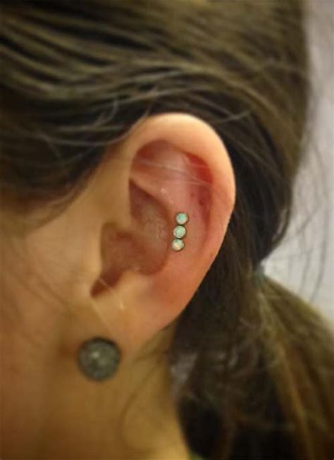 Piercing orecchio: origini, tendenze e orecchini da indossare (foto)