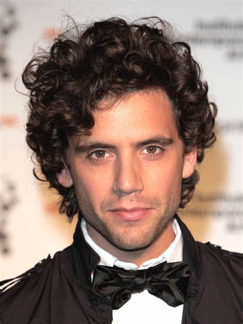 10 Famous Men with Curly Hair | Curly hair men, Wavy hair ...