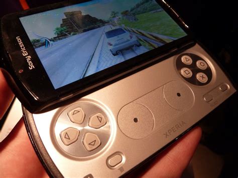 Sony Ericsson Xperia Play We Go Hands On With The Playstation Phone
