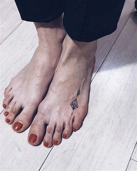 45 Awesome Foot Tattoos For Women Stayglam