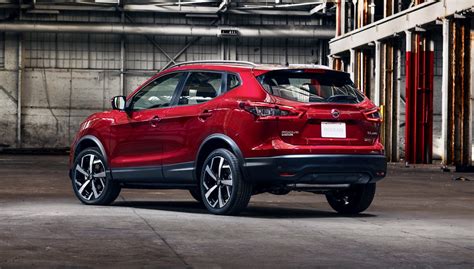 Detailed features and specs for the 2020 nissan rogue including fuel economy, transmission, warranty, engine type, cylinders, drivetrain and more. 2020 Nissan Rogue Sport gets a refresh | The Torque Report