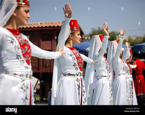 turkish women wearing traditional clothes performing anatolian dances of artvin and kars selcuk