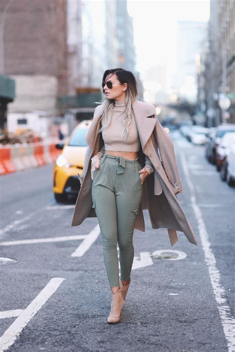 31 Winter Date Night Outfit Ideas Style A Crop Top With High Waisted Trousers And Cute Ankle
