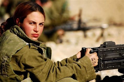 Gal gadot as wonder woman. Israel Defense Forces (IDF). 2007 - Gal Gadot, Israeli ...