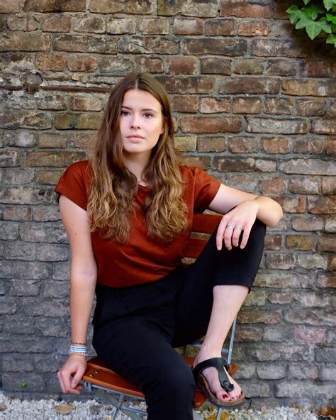 Luisa neubauer was born on 21.04.1996 in germany. Luisa Neubauer's Feet