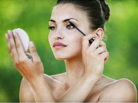 Natural Makeup Tips