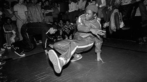 exploring the birth of the b-boy in 70s new york | Break dance, Dança