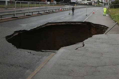 What Is A Sinkhole What Happened On The M25 And What Causes Them Heart