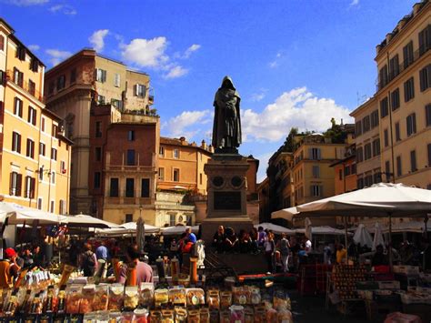 Cerca tra milioni di immagini, fotografie e vettoriali a prezzi convenienti. Campo Dei Fiori: A Brief Tour Guide - Rome Luv