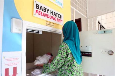 Sebanyak 7 fasilitas lainnya dijalankan dalam kerja sama dengan kpj hospital, di tiap cabang di seluruh malaysia. Tak Perlu Takut! Ini 12 Pusat Baby Hatch Di Malaysia Kalau ...