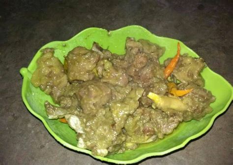Sate banjar jenis sate yang populer di kota banjarmasin kalimantan selatan sate makassar dari sulawesi selatan, sate ini terbuat dari jeroan sapi atau kambing yang dibumbui saus yang terbuat dari belimbing. Resep Daging Kambing Masak Pedas oleh dewi_kurniawan - Cookpad