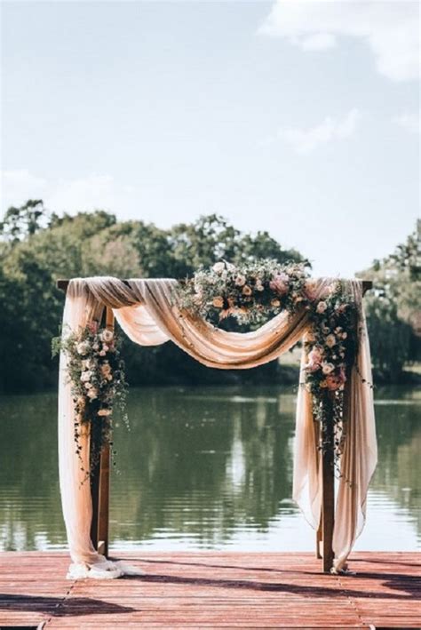 10 Stunning Wedding Arch Ideas For Your Ceremony