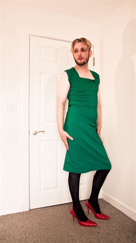 Pin By Phillip On Men In Dresses Men Wearing Dresses Men Wearing Skirts Gender Fluid Fashion