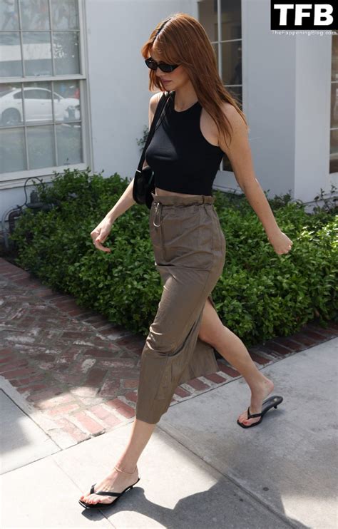 Free Braless Kendall Jenner Looks Sexy For A Meeting In Beverly Hills