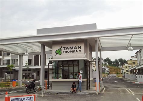 For sale triple storey semi d taman tropika 2, bangi = property details d, corner lot land area: Ejen Hartanah Bumiputra ~ Rumah Untuk Dijual: New 2.5 ...