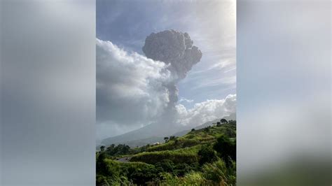 St Vincent Volcano Erupts For Second Time On Caribbean Island Cnn