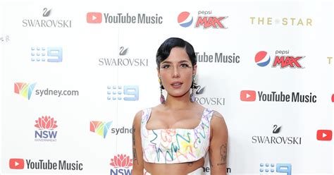 Halsey Announces Poetry Collection ‘i Would Leave Me If I Could