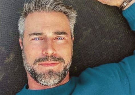 He is an actor, known for donna detective (2007), il soffio dell'anima (2009). Flavio Montrucchio: "Stimo Paolo Bonolis, vorrei fare un ...