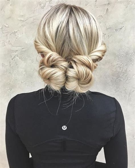By twisting random pieces on the sides she creates an effortless texture and nice volume with this delightful look. 50 Beautiful Easy Updos For Trendy Long Haired Ladies
